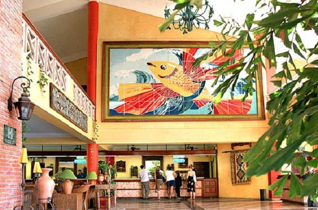 Republique Dominicaine Puerto Plata Celuisma Playa Dorada The entrance has not changed for years.
