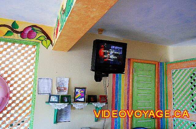 Republique Dominicaine Puerto Plata Gran Ventana A TV in the kids club.