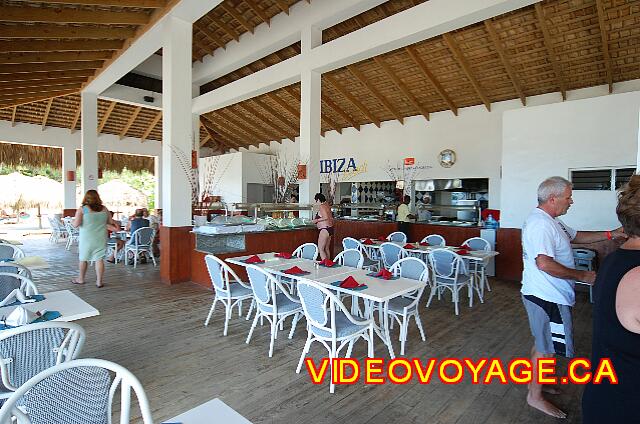 Republique Dominicaine Puerto Plata Viva Playa Dorada The dining room of medium size.