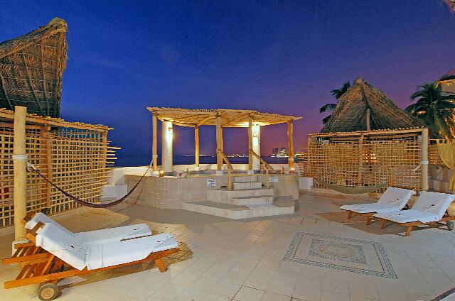 Mexique Puerto Vallarta Buenaventura Grand La noche.