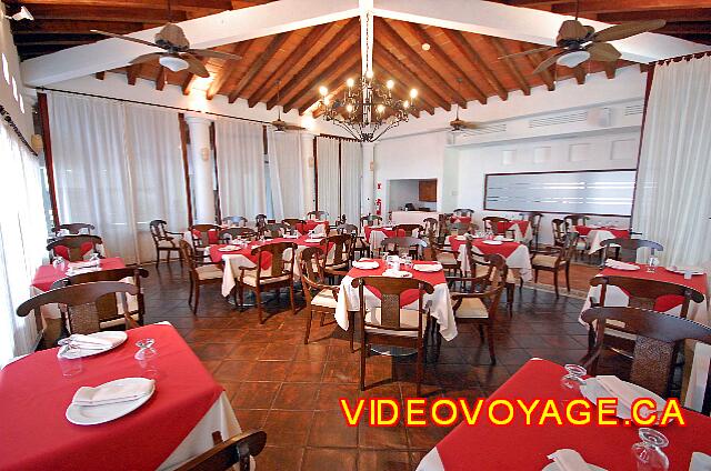 Mexique Puerto Vallarta Buenaventura Grand El restaurante sirve Rodisso asador estilo brasileño sólo para la cena.
