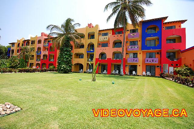 Mexique Bucerias Royal Decameron Vallarta La facade du batiment numéro 2 avec 4 étages.