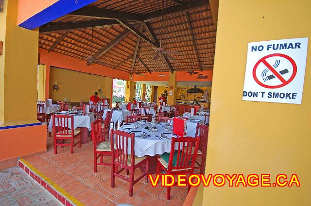 Mexique Bucerias Royal Decameron Vallarta Le jour comme restaurant buffet et le soir comme restaurant à la carte.