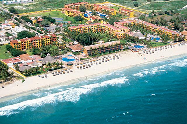 Mexique Bucerias Royal Decameron Vallarta An aerial view of the hotel.