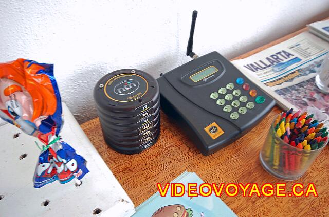 Mexique Puerto Vallarta Dreams Puerto Vallarta El restaurante a la carta no requiere reservaciones. Si no hay espacio, un localizador asignado a usted, cuando el espacio esté disponible estáis llamados. Lápices de colores para los niños.