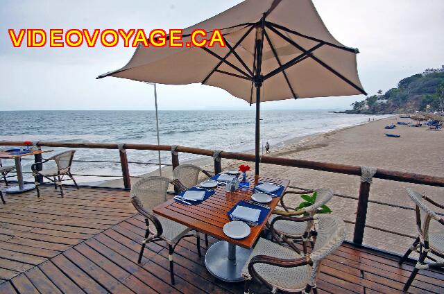 Mexique Puerto Vallarta Dreams Puerto Vallarta Una mesa en la terraza.