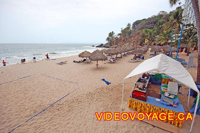 Mexique Puerto Vallarta Dreams Puerto Vallarta On the beach, a snack bar open during the day.