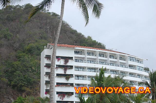 Mexique Puerto Vallarta Dreams Puerto Vallarta La montagne en arrière du batiment Club Dream.