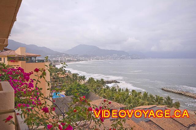 Mexique Puerto Vallarta Friendly Hola Vallarta The view of the city and mountains ...