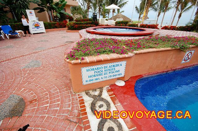 Mexique Puerto Vallarta Friendly Hola Vallarta The pool is available between 8:00 and 20:00.