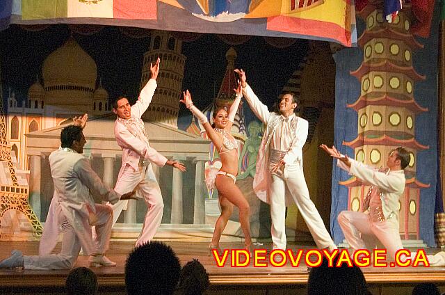 Mexique Nuevo Vallarta Riu Jalisco Dance performances of various type.