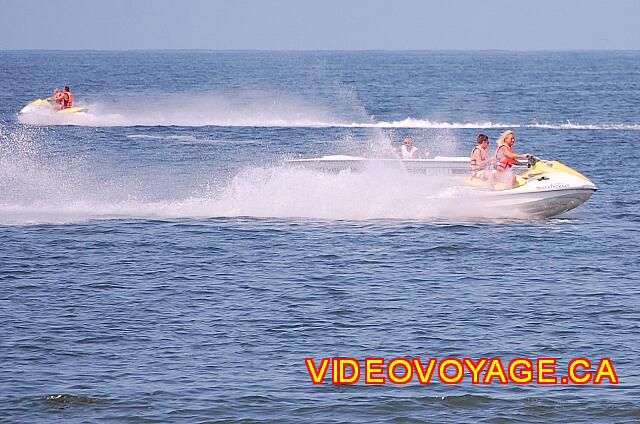 Mexique Nuevo Vallarta Riu Jalisco No hay muchos que andan embarcación cerca de la playa, así que no es desagradable por el olor o ruido.