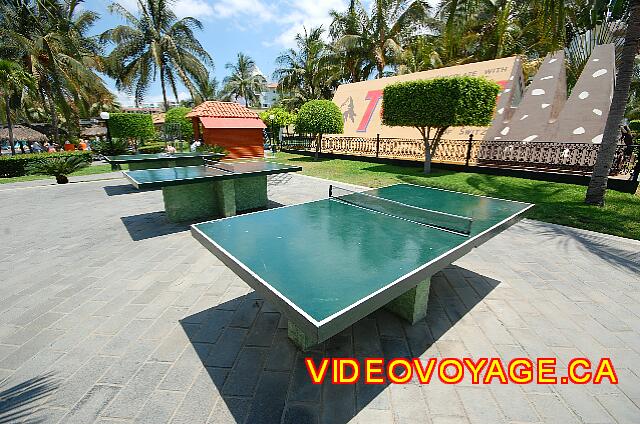 Mexique Nuevo Vallarta Riu Jalisco Ping pong tables.