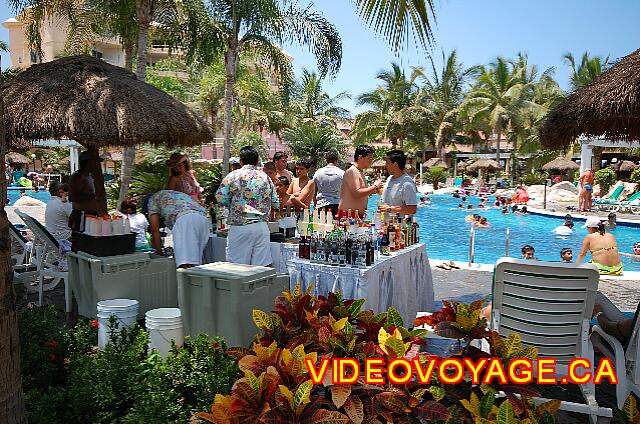 Mexique Nuevo Vallarta Riu Jalisco Los hijos bar de la piscina.