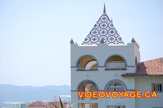 Mexique Nuevo Vallarta Riu Jalisco The suites are located oceanfront, top floor suite with a jacuzzi on the second upper balcony.