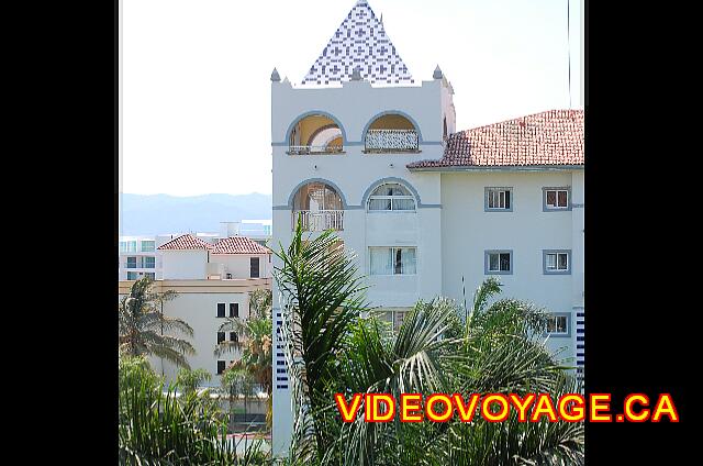 Mexique Nuevo Vallarta Riu Jalisco The suites at the ends.