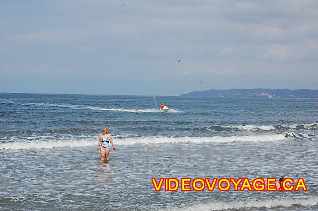 Mexique Nuevo Vallarta Riu Jalisco There are some boats on the sea, but no more.