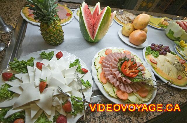 Mexique Nuevo Vallarta Riu Jalisco Carnes frías, quesos y frutas