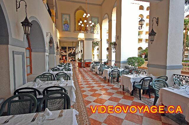 Mexique Nuevo Vallarta Riu Jalisco Una terraza al aire libre está disponible.