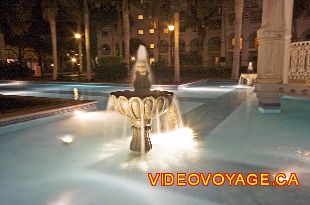 Mexique Nuevo Vallarta Riu Jalisco One of the fountains ...
