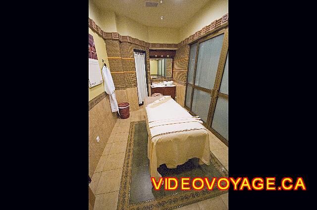 Mexique Nuevo Vallarta Riu Vallarta Sala de masajes con ducha.