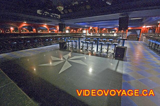 Mexique Nuevo Vallarta Riu Vallarta The dance floor.