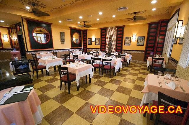 Mexique Nuevo Vallarta Riu Vallarta En el otro extremo del restaurante, otra sección del comedor.