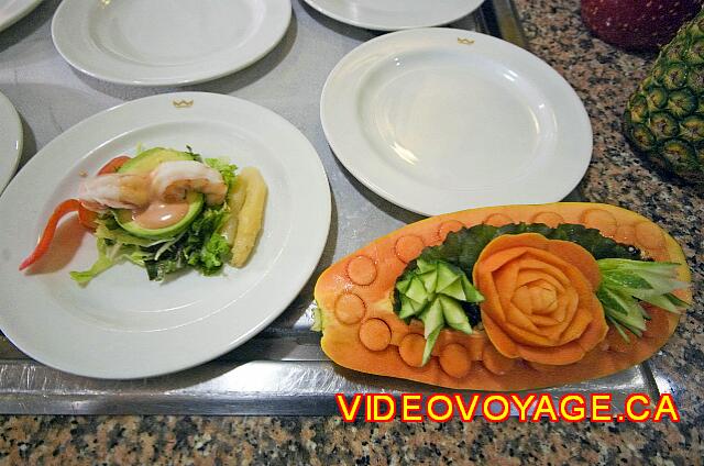 Mexique Nuevo Vallarta Riu Vallarta At the entrance of the restaurant, a cook makes entries for you.