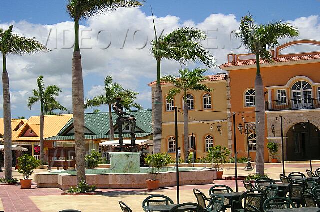 Republique Dominicaine Punta Cana Gran Bahia Principe Many buildings with trading vocation.