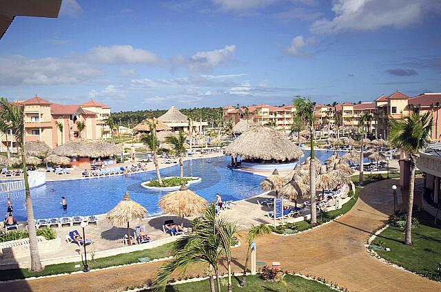 Republique Dominicaine Punta Cana Gran Bahia Principe Una visión general de la piscina.