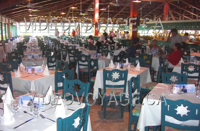 Republique Dominicaine Punta Cana Bavaro Casino Un restaurant populaire.