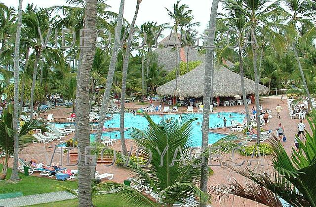 Republique Dominicaine Punta Cana Barcelo Bavaro Palace Deluxe The view from the pool of the building rooms numbered 4000.