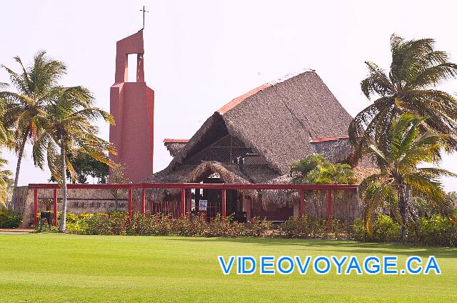 Republique Dominicaine Punta Cana Barcelo Bavaro Palace Deluxe A church ceremony regularly offers, ideal for weddings.