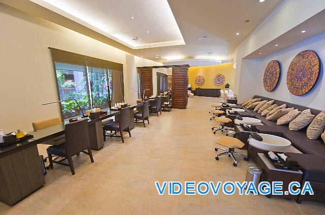 Republique Dominicaine Punta Cana Barcelo Bavaro Palace Deluxe The beauty salon with room for treatment right foot.