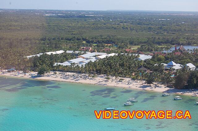 Republique Dominicaine Punta Cana Barcelo Bavaro Caribe Une vue aérienne du complexe, une végétation abondante.