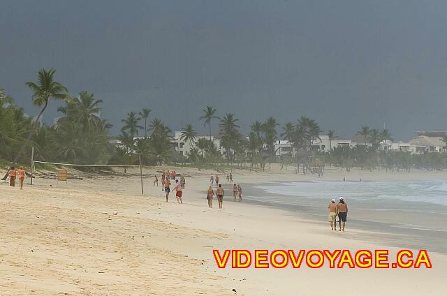 Republique Dominicaine Punta Cana Punta Cana La plage vers le nord continue sur plusieurs kilomètres, mais il n'y a plus d'hôtel sur plusieurs kilomètres...