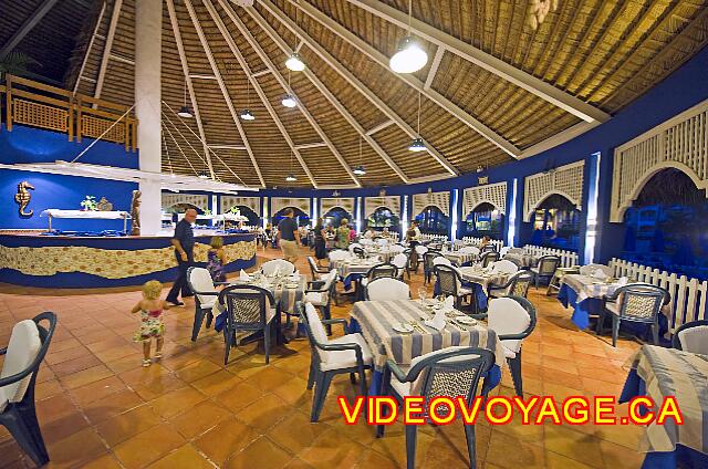 Republique Dominicaine Punta Cana Punta Cana El restaurante El Marlin convierte la noche restaurante a la carta para ofrecer productos del mar.