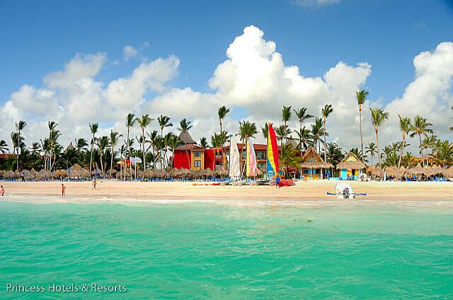 Republique Dominicaine Punta Cana Club Caribe Une vue du centre nautique à partir de la mer.