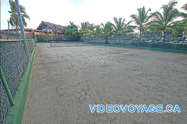 Republique Dominicaine Punta Cana Club Caribe A third floodlit tennis court.