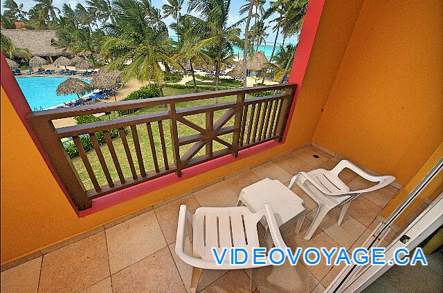 Republique Dominicaine Punta Cana Club Caribe Le balcon principal avec vue sur la piscine.