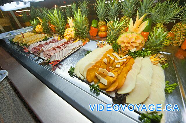 Republique Dominicaine Punta Cana Club Caribe Counter cold meats and cheeses.