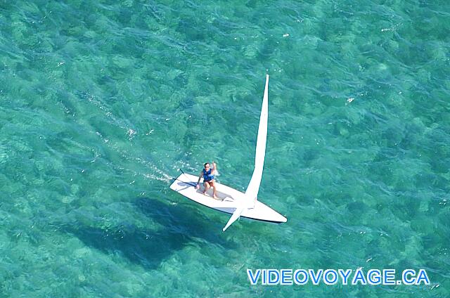 République Dominicaine Punta Cana Catalonia Bavaro A lone sailboat