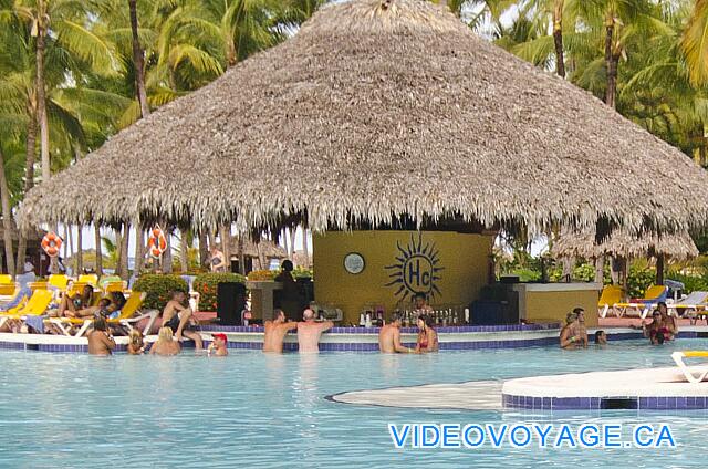 République Dominicaine Punta Cana Catalonia Bavaro El bar en la piscina, muy popular