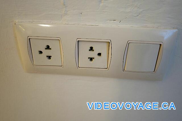 République Dominicaine Punta Cana Dreams Punta Cana The 110-volt power outlets compatible with the type B and C