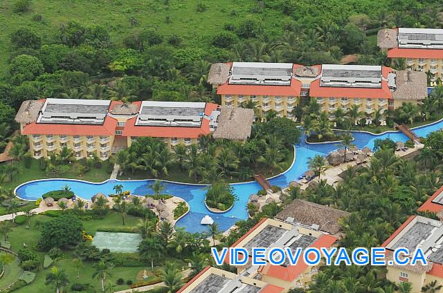 République Dominicaine Punta Cana Dreams Punta Cana El extremo de la piscina, al lado de la piscina no hay terraza.