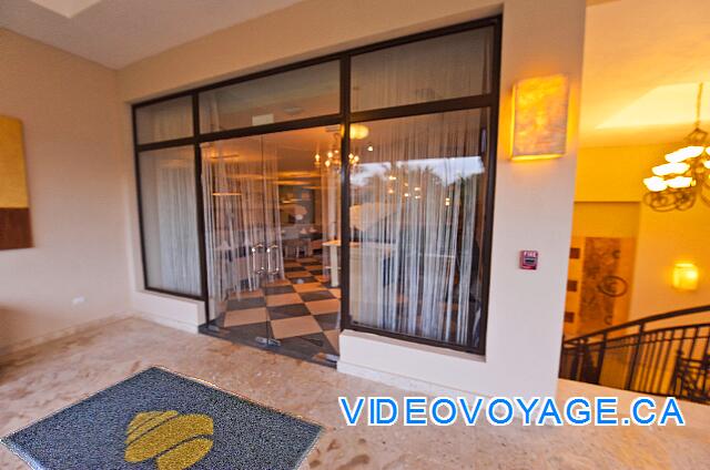 République Dominicaine Punta Cana Dreams Palm Beach La carta de cocina italiana PortoFino se encuentra en el segundo piso. No hay ascensor para acceder al restaurante.