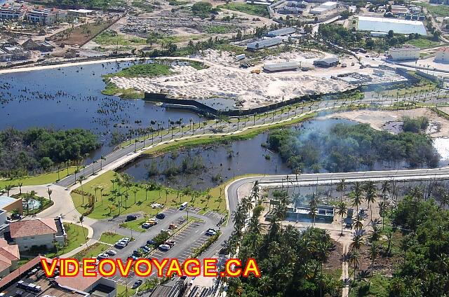 Republique Dominicaine Punta Cana Larimar Punta cana El SPA se construirá en el pantano de la derecha.