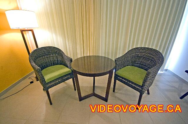 Republique Dominicaine Punta Cana Larimar Punta cana Chairs and a small table.