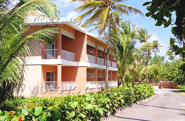 Republique Dominicaine Punta Cana Grand Palladium Palace Resort Uno de los 14 edificios que habritent habitaciones en Fiesta Palace.