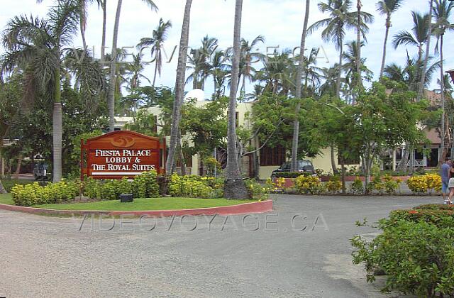 Republique Dominicaine Punta Cana Grand Palladium Palace Resort El anuncio llegó en el hotel.